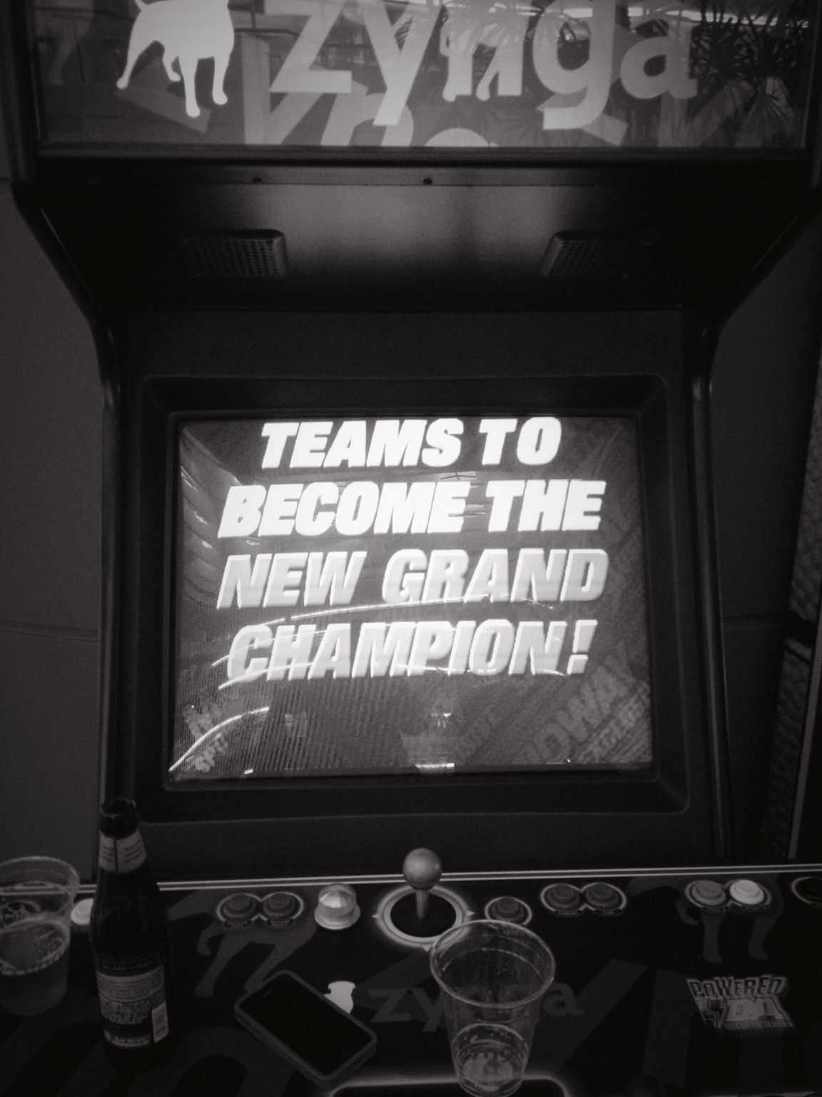 mirrored image from https://66.media.tumblr.com/tumblr_m9jrc4YvBb1qzoybuo1_1280.jpg without alt text, sorry