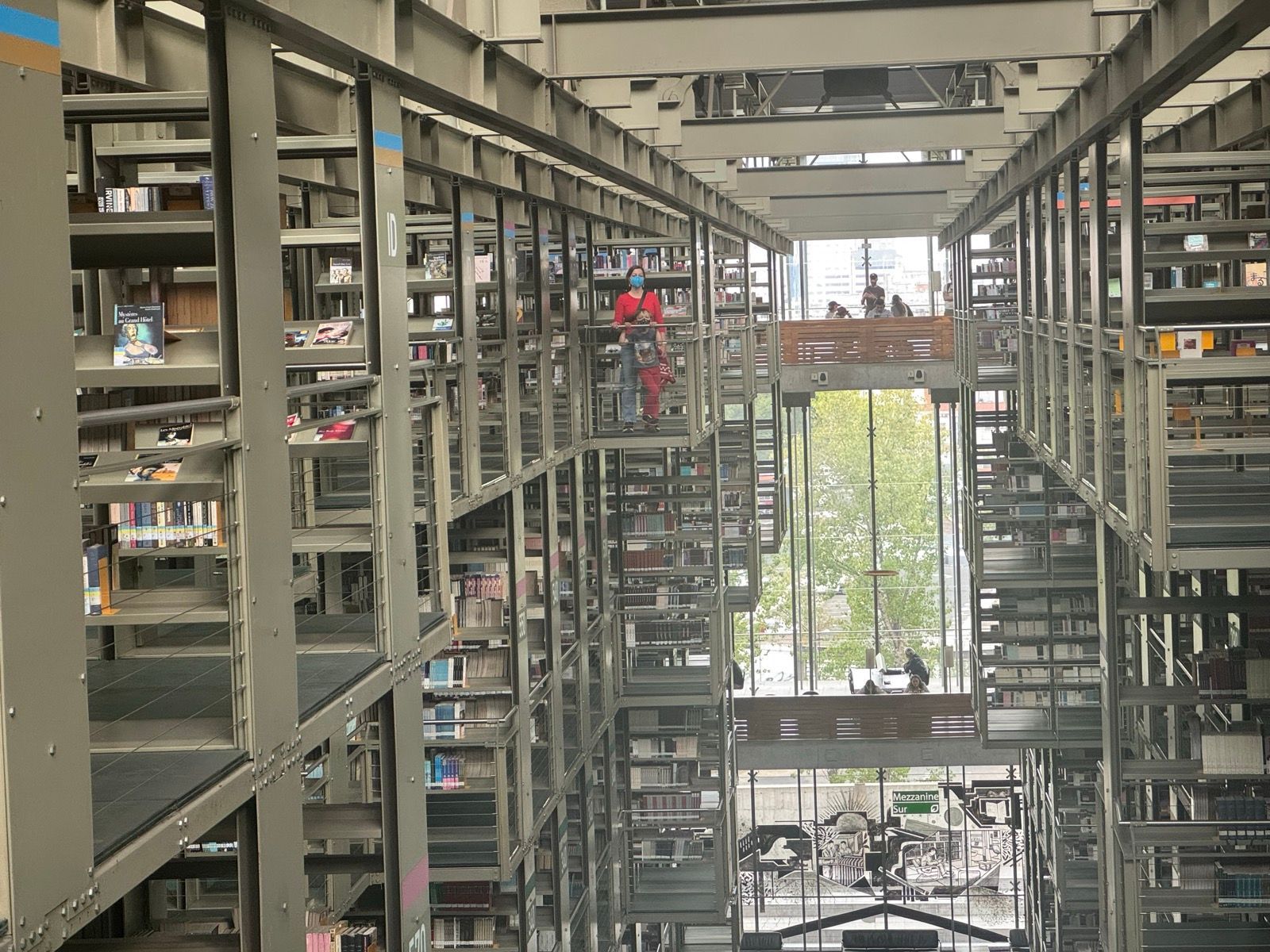 Monumento a la Revolución la Biblioteca Vasconcelos