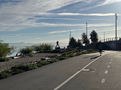 invisible bike commute