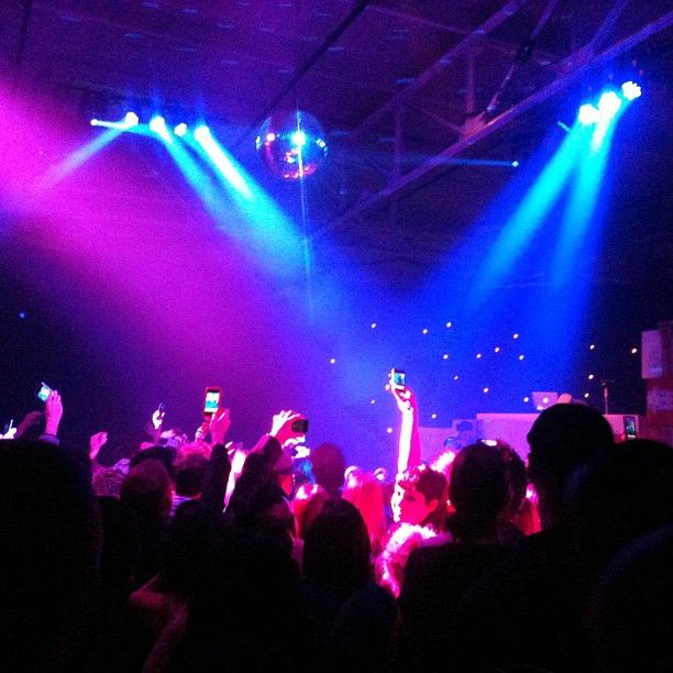 MC Hammer is MCing the Zynga Holiday Party. 2L2Q