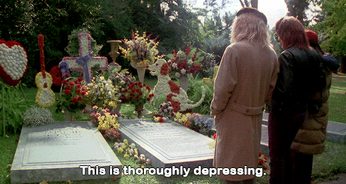 mirrored image from https://66.media.tumblr.com/9ffc5378728a7d952317c15b27c497cf/tumblr_mxwpgoCByi1qf1aoao4_r1_500.gif without alt text, sorry