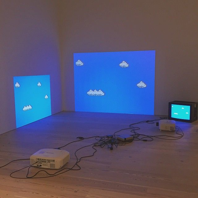 mirrored image from https://66.media.tumblr.com/9b2971f82d7f222d9de6dd70d554bcd0/tumblr_noxnev1Ou11rsbjfio1_640.jpg without alt text, sorry