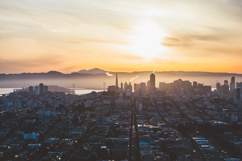 mirrored image from https://66.media.tumblr.com/6f993095aa67f49df651764f8ffd2e59/tumblr_nrk7jjyM5f1s5qhggo9_500.jpg without alt text, sorry