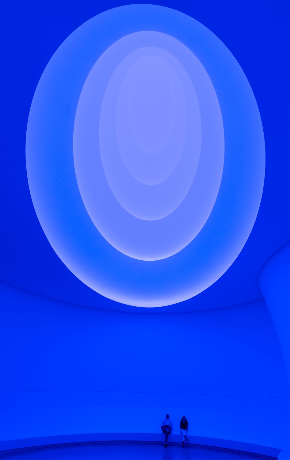 mirrored image from https://66.media.tumblr.com/358e7fd451c94f71ead6917677af1dd4/tumblr_o42s5tRNTj1qfc4xho1_1280.jpg without alt text, sorry