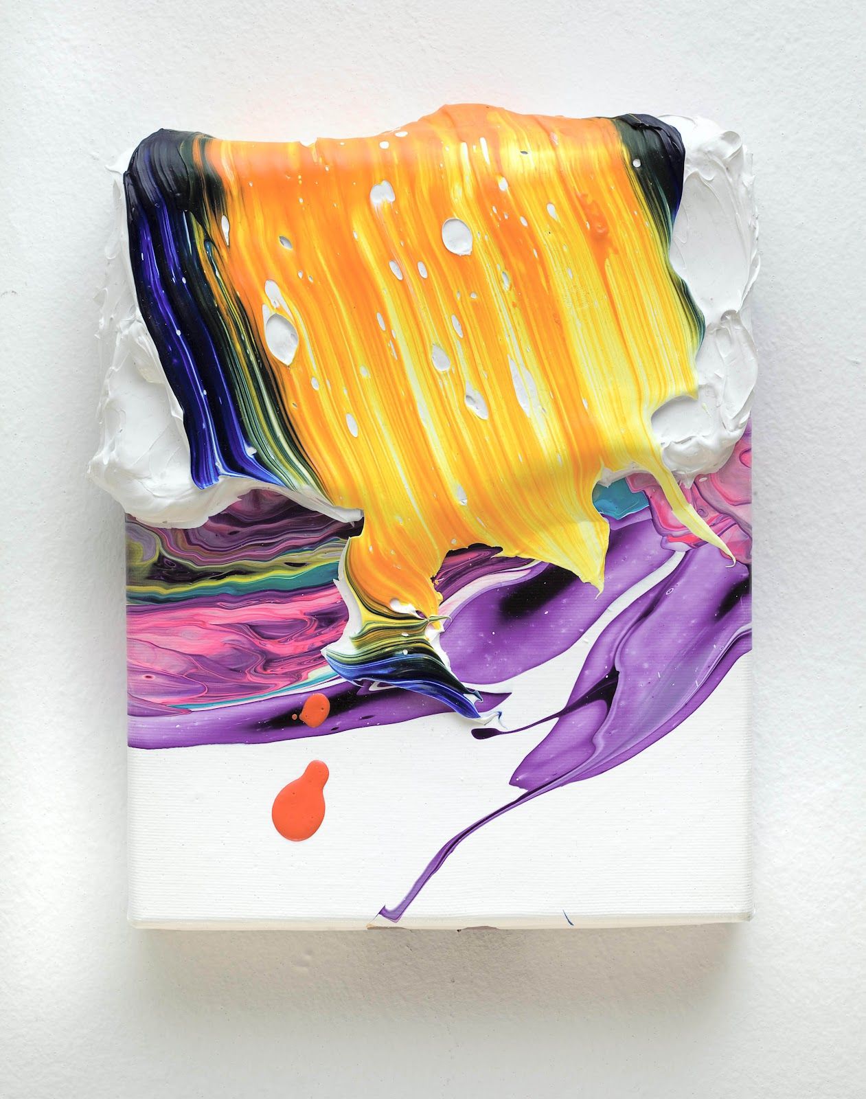 mirrored image from https://66.media.tumblr.com/8b2bfff5bdf22340935d78e136cbbb01/tumblr_o7ukvoxAv81qfc4xho1_1280.jpg without alt text, sorry
