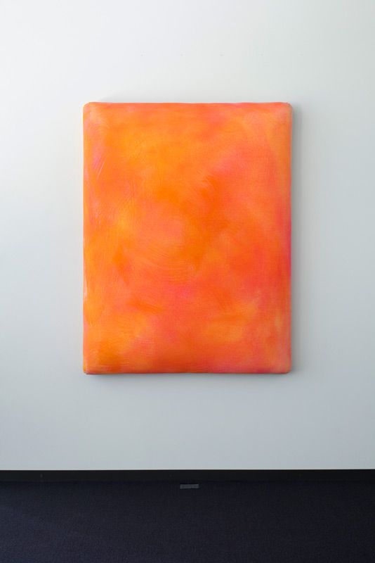 mirrored image from https://66.media.tumblr.com/5b2343d5de7be541987a367f42d482b3/tumblr_o04uneXthP1qfc4xho1_540.jpg without alt text, sorry
