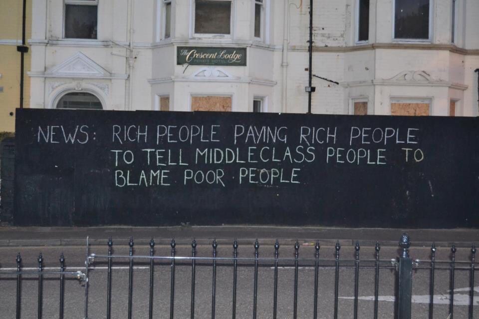 mirrored image from https://66.media.tumblr.com/24c9162feeb1c3d67c438ac5a603e63b/tumblr_njuhohRGVC1t2kyqeo1_1280.jpg without alt text, sorry