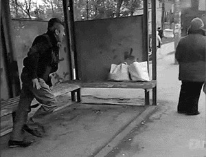 mirrored image from https://66.media.tumblr.com/16c7107a6d773644b6fd4871d4a5d535/tumblr_olaibuqAxc1qc47c2o1_400.gif without alt text, sorry