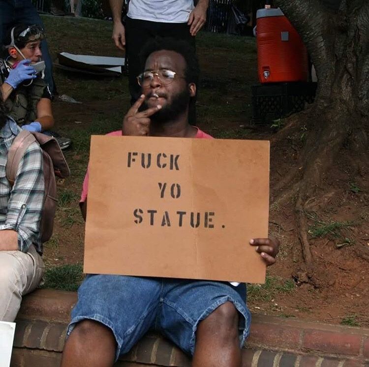 mirrored image from https://66.media.tumblr.com/fad3c754ecbea30ae223ebf90ab92ecb/tumblr_ovkxr5jOyb1qhodu2o1_1280.jpg without alt text, sorry