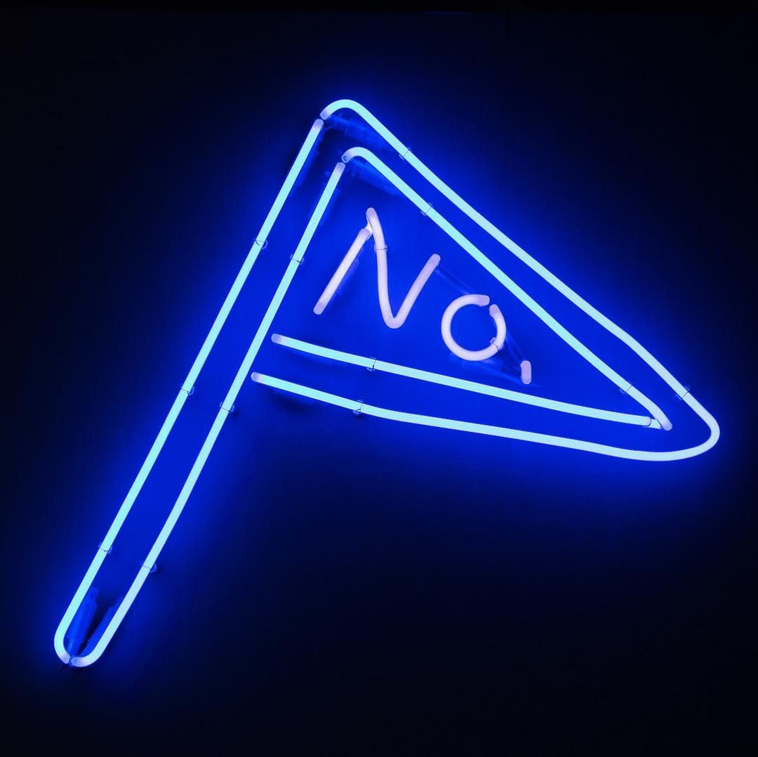 mirrored image from https://66.media.tumblr.com/e4f7ee5a6000f4cd39bfb8a5a99d9bb6/tumblr_p239eshVxd1qz6f9yo1_1280.jpg without alt text, sorry