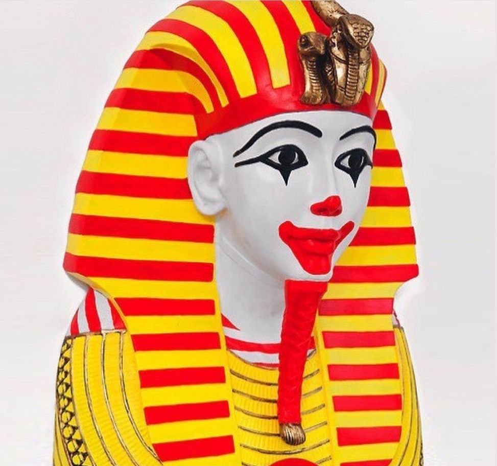mirrored image from https://66.media.tumblr.com/b5f4516d1554418fc5b5ee312a15f1e3/tumblr_p3ymzn8UzN1qc47c2o1_1280.jpg without alt text, sorry