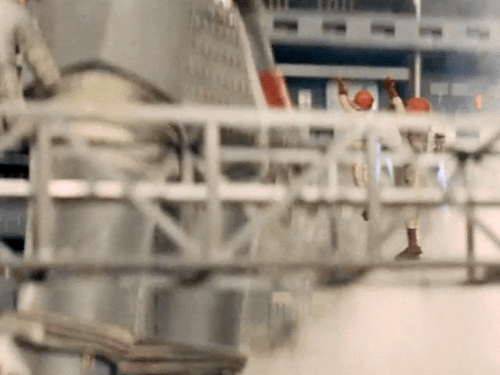 mirrored image from https://66.media.tumblr.com/6a812c11555d7b17bd8ea4e204c98439/tumblr_p3dxydOrk41wzw0ebo1_500.gif without alt text, sorry