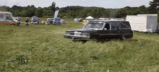 mirrored image from https://66.media.tumblr.com/3aceb4aadbc92352193e29da1508be93/tumblr_papehwTjSV1wyelrgo1_400.gif without alt text, sorry